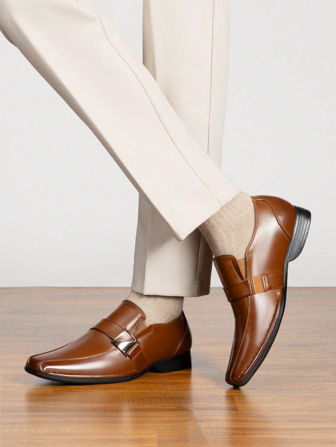 メンズ用、裏地付きのレザー製ローファー。履き心地の良いモカシ - Formal Men Daily Wear Footwear のレビューと価格